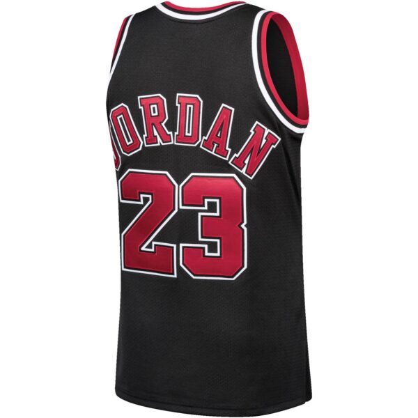 Michael Jordan Chicago Bulls Mitchell & Ness 1997/98 Hardwood Classics Authentic Jersey - Black