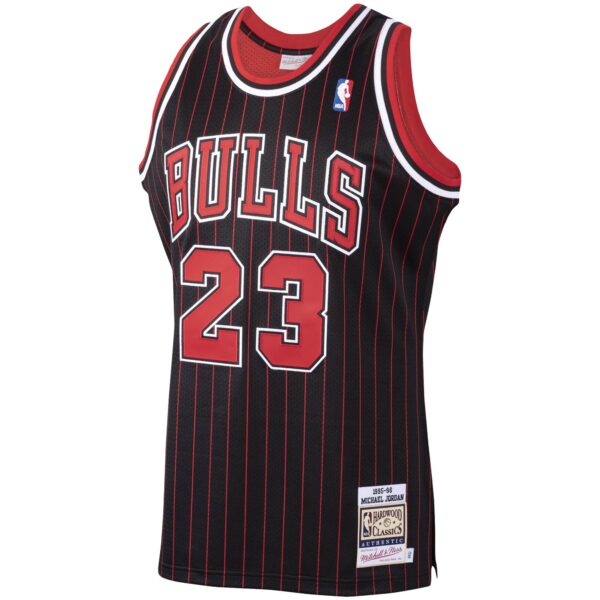 Michael Jordan Chicago Bulls Mitchell & Ness 1995/96 Hardwood Classics Authentic Jersey - Black