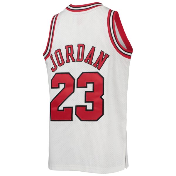 Michael Jordan Chicago Bulls Mitchell & Ness Youth 1997/98 Hardwood Classics Authentic Jersey - White